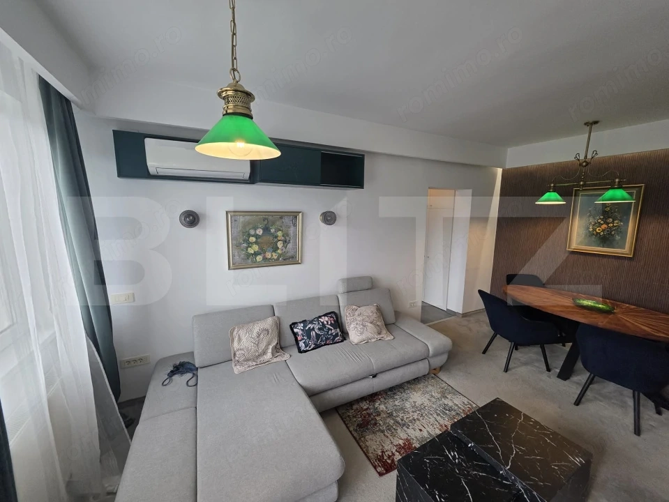 Apartament 3 camere, semidecomandat, zona Parcul Central