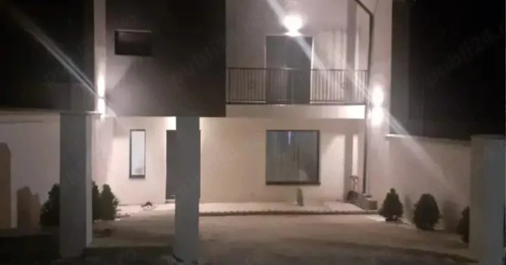 casa tip triplex