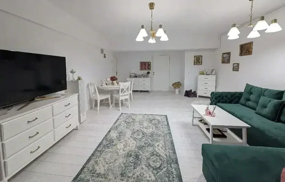 Proprietar - Garsonieră 53 mp utili, an 2008,Nicolae Grigorescu - 4 min metrou, Parter înalt.
