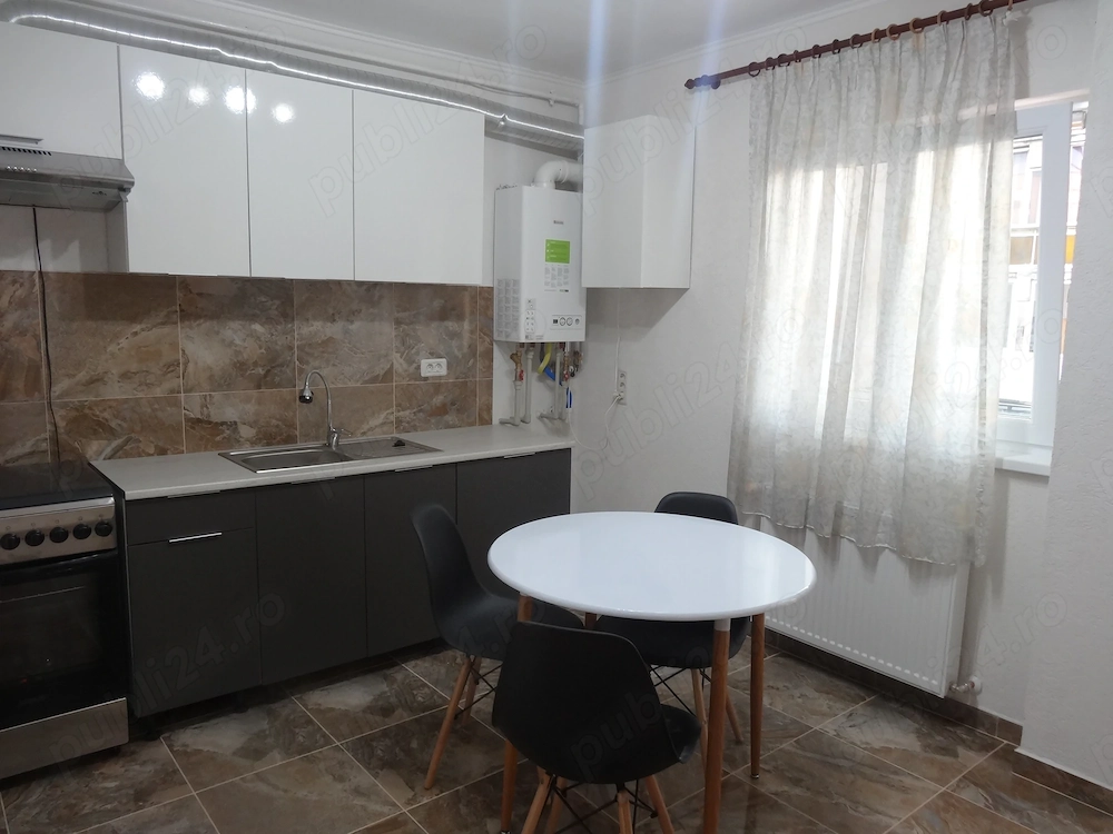 Apartament 2 camere în bloc nou, zona Podgoria, et. 1