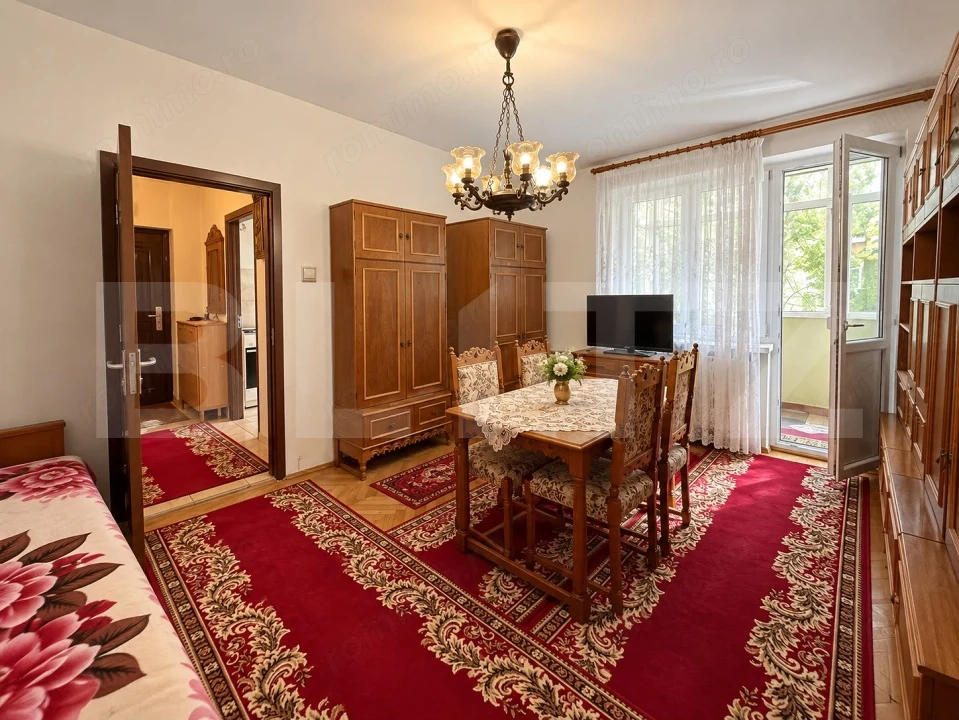 Apartament 3 camere  semidecomandat, zona Grădina Botanică