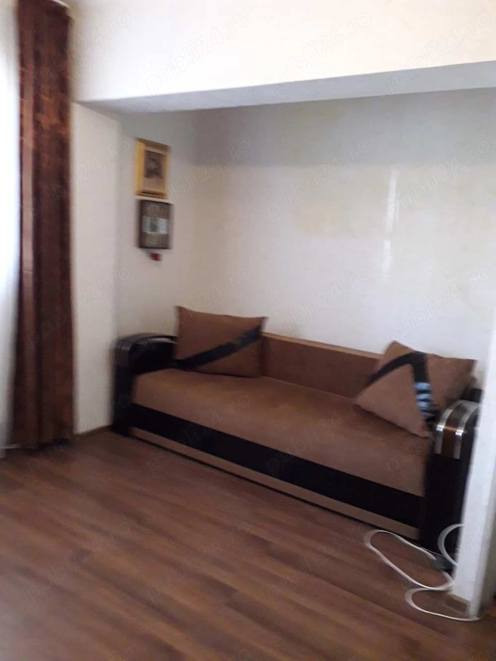 închiriez apartament cu 2 camere in micro19