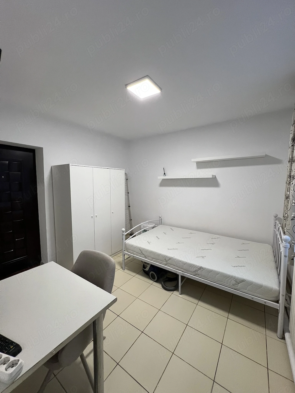 Închiriez garsonieră   Complexul Studențesc, Str. Gloriei