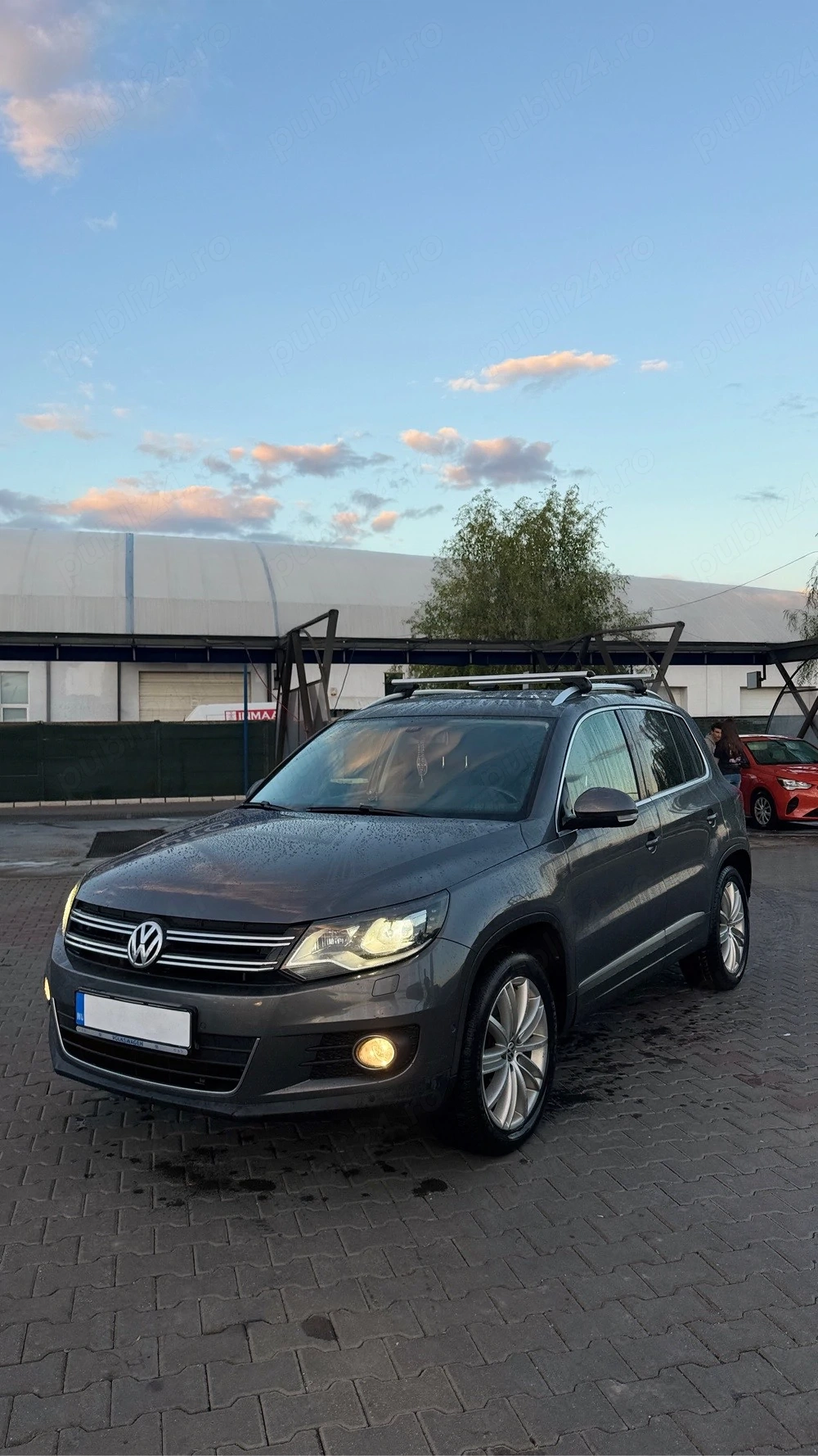 Vând Volkswagen Tiguan, an 2012, motor 2.0 TDI, 140 CP, 4x4, cutie automată DSG.