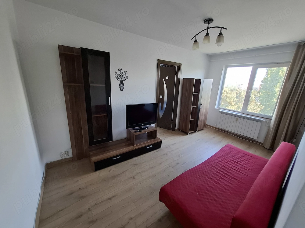 Se oferă spre închiriere apartament cu 2 camere, semidecomandat, situat în Constanța   Tomis