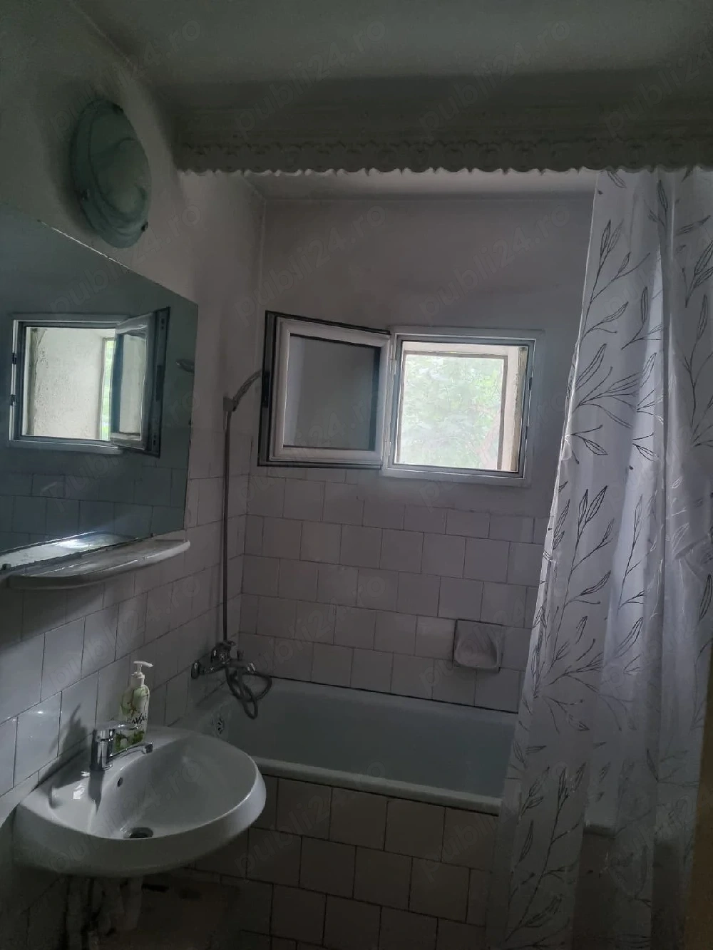 Apartament 3 camere decomandat