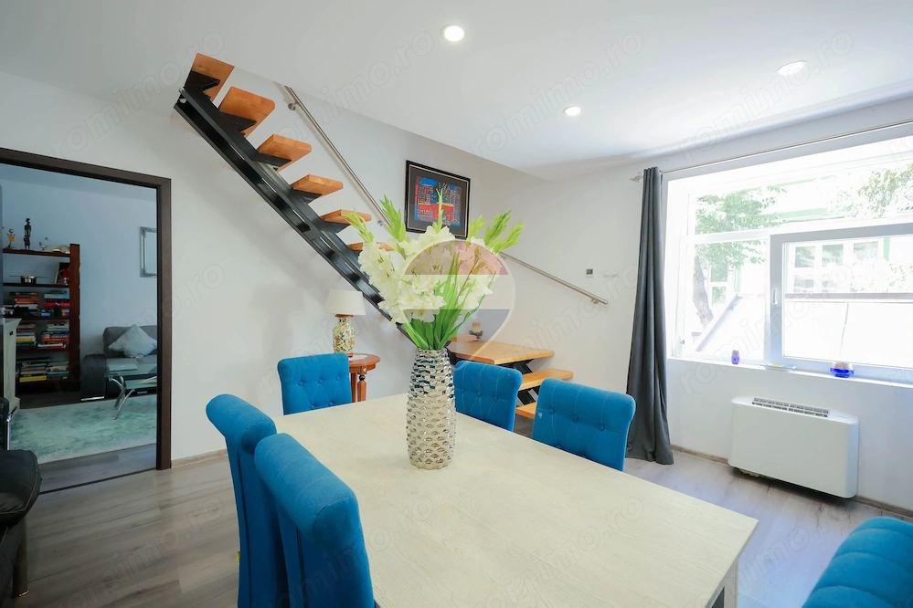 Vânzare apartament 4 camere, acces auto - parcare, Central - Cuza Vodă