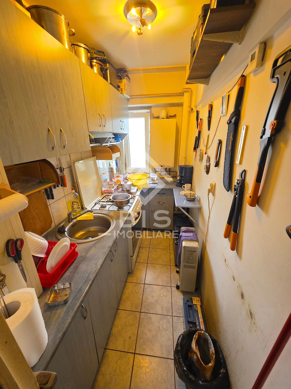 Garsonieră de VÂNZARE etaj 3