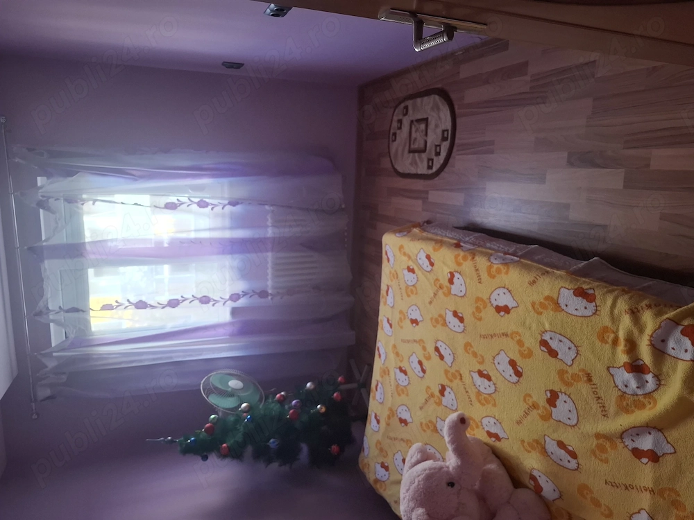 Vand Apartament cu 3 camere