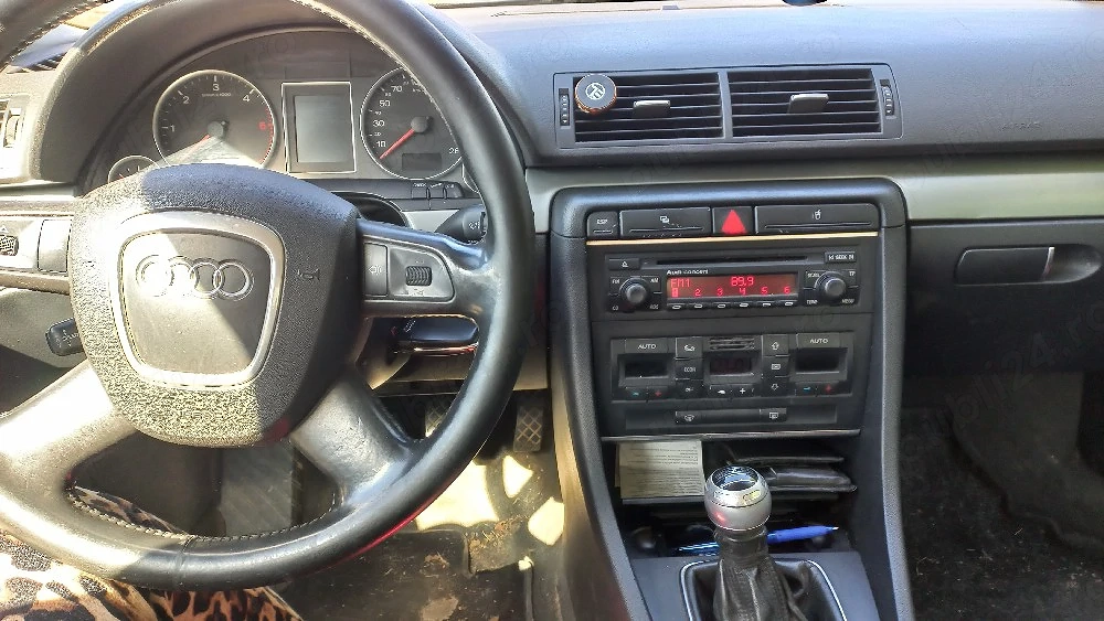 Vând Audi A 4