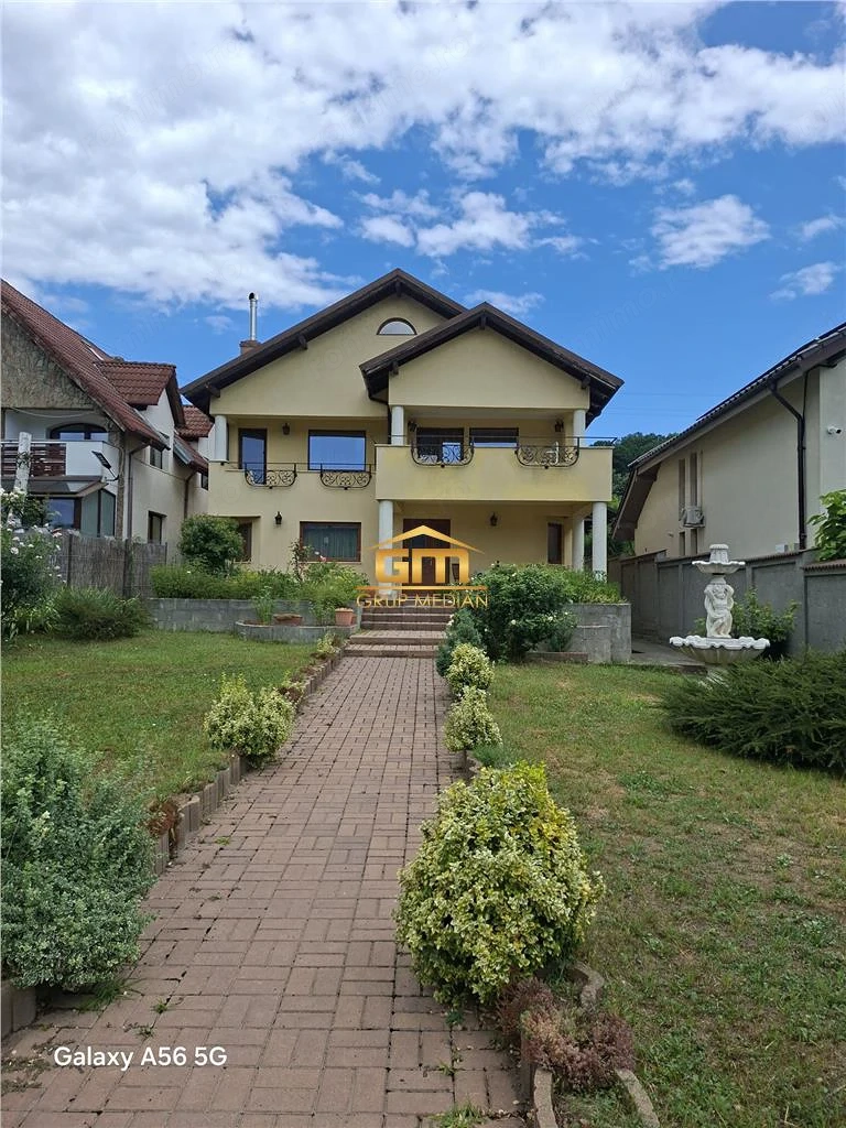 Casă de vanzare in Rm. Valcea-294 mp, teren 958 mp, deschidere la raul Olănești