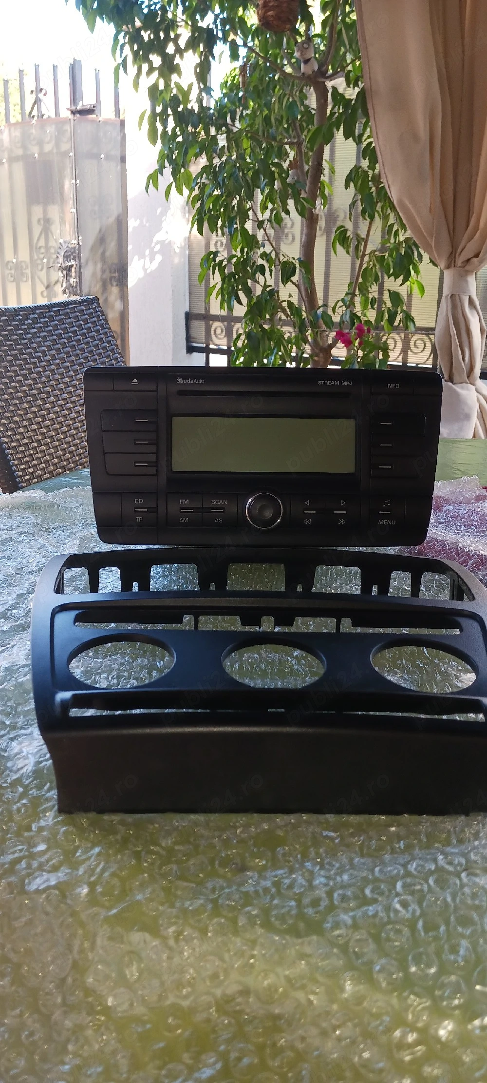 Vând radio cd mp3,STREAM,Skoda2,2008