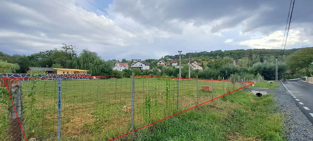 Teren 15,7 ari, front 40m, asfalt, utilități -  Ghinzii  - 9.500 E  - ar