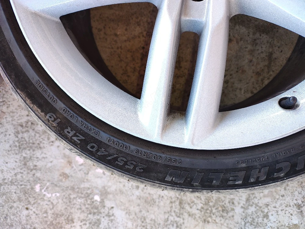 Vand jante+cauciucuri Audi 255/40lR19