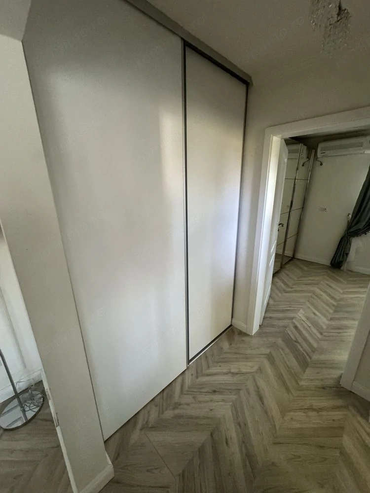 Tipografilor. Acoperis. Centrala proprie. Complet mobilat (6/8)