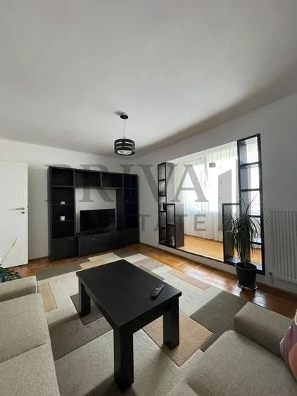 Apartament decomandat 3 camere, 70 mp, centrala, zona medicina
