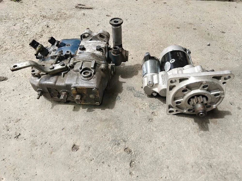 Electromotor + pompă de injecție Fiat 300 DT – piese tractor