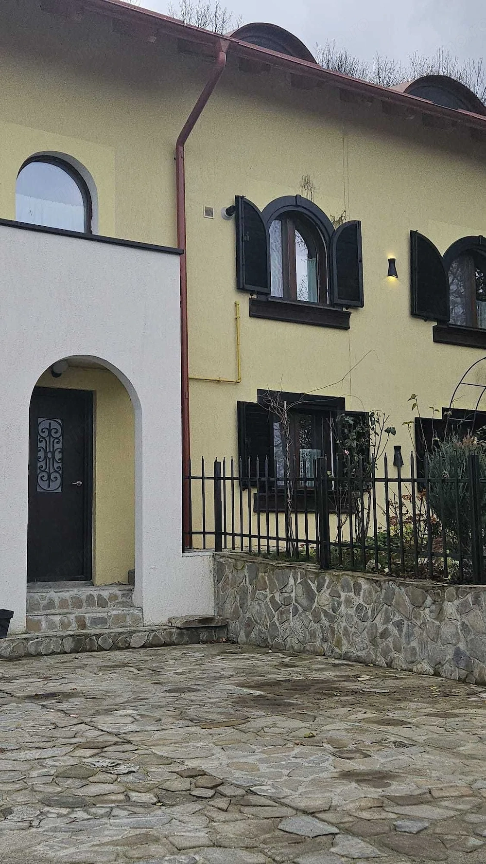Inchiriez sudio in Brasov, zona AFI