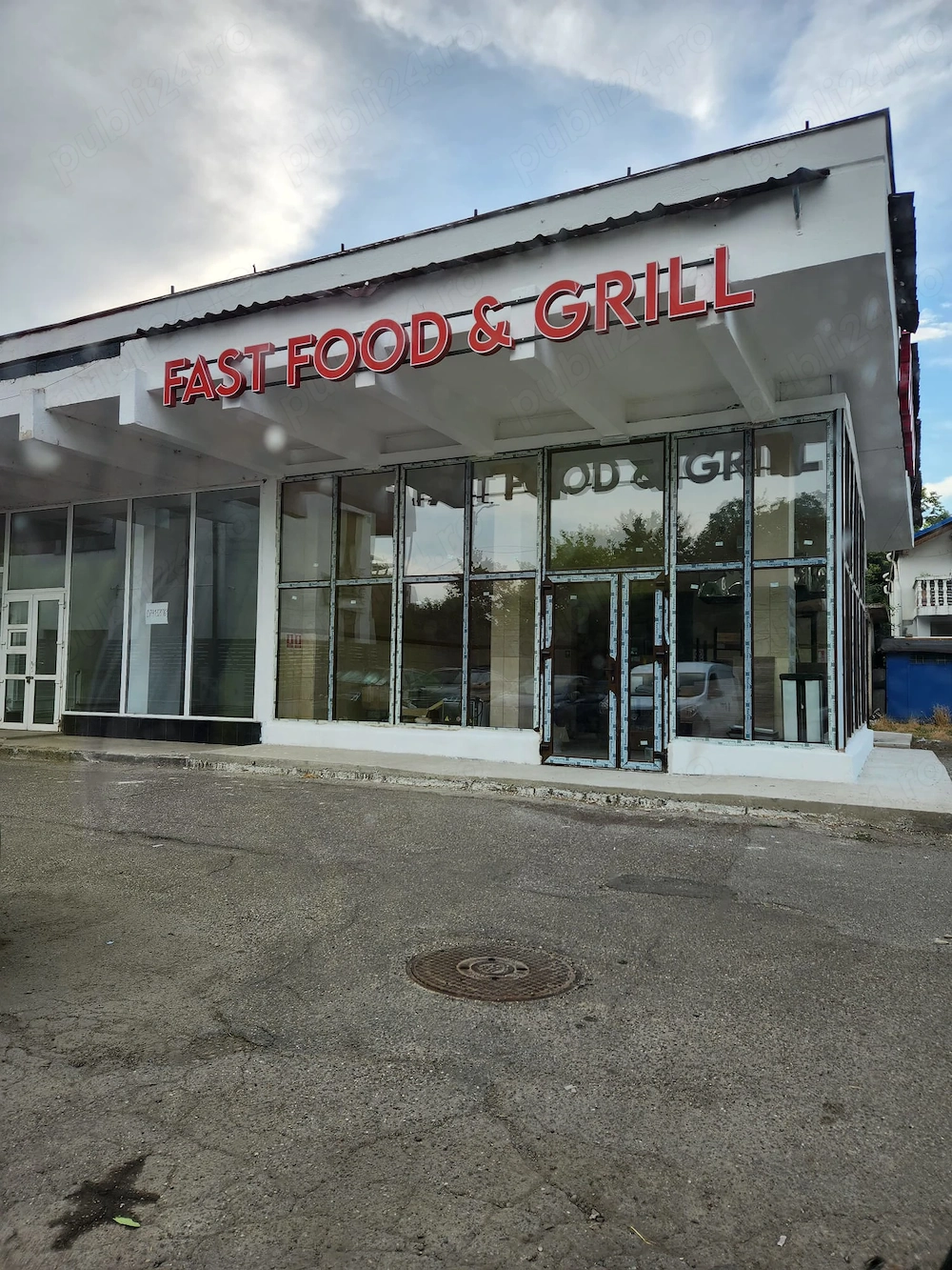 Spatiu comercial-INCHIRIERE afacere la cheie, Bacau 1 350  