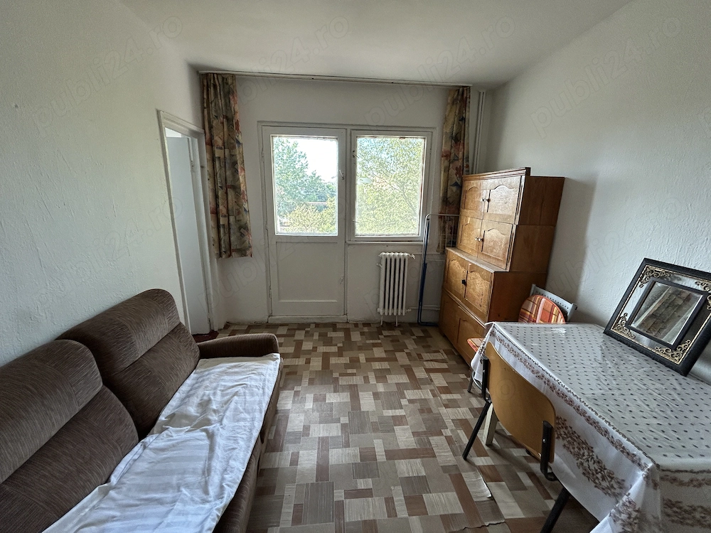 Inchiriez gars.conf.I, st.37 mp.,in Micalaca,Miorita,etaj 2 din 4,cu balcon deschis