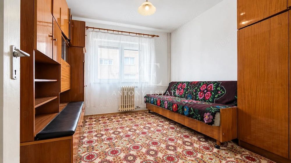 Apartament de vanzare, 3 camere, Cantemir - Oradea