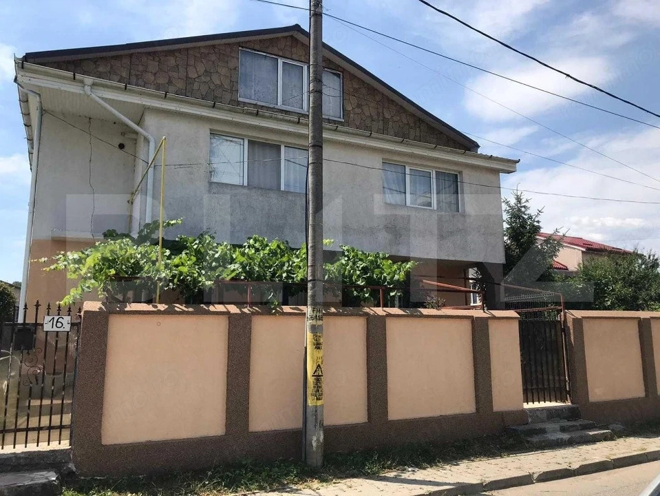 Vila individuala 200 mp si curte de 600 mp in zona Manta Rosie