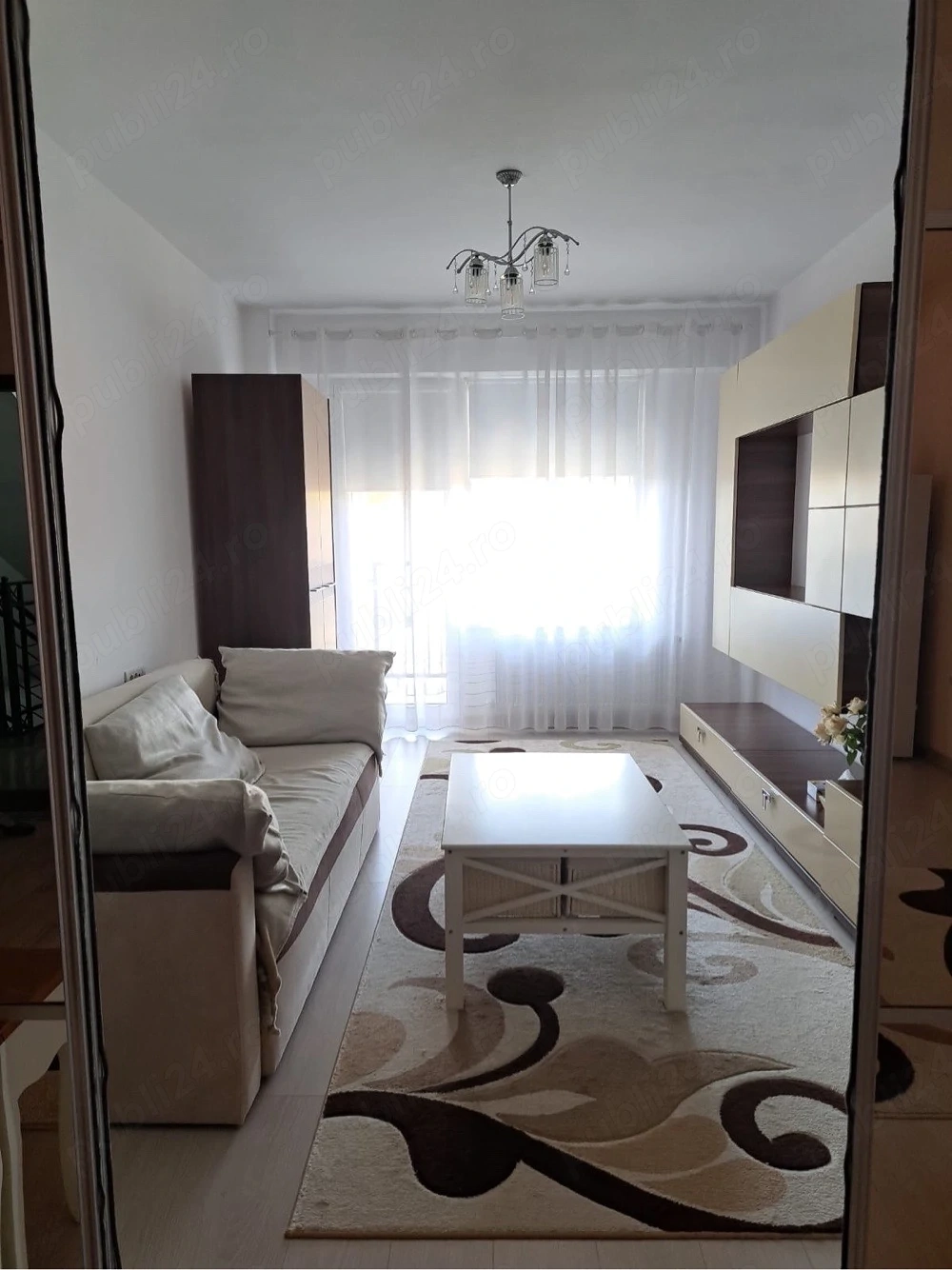 Închiriez ap. 2 camere zonă centru