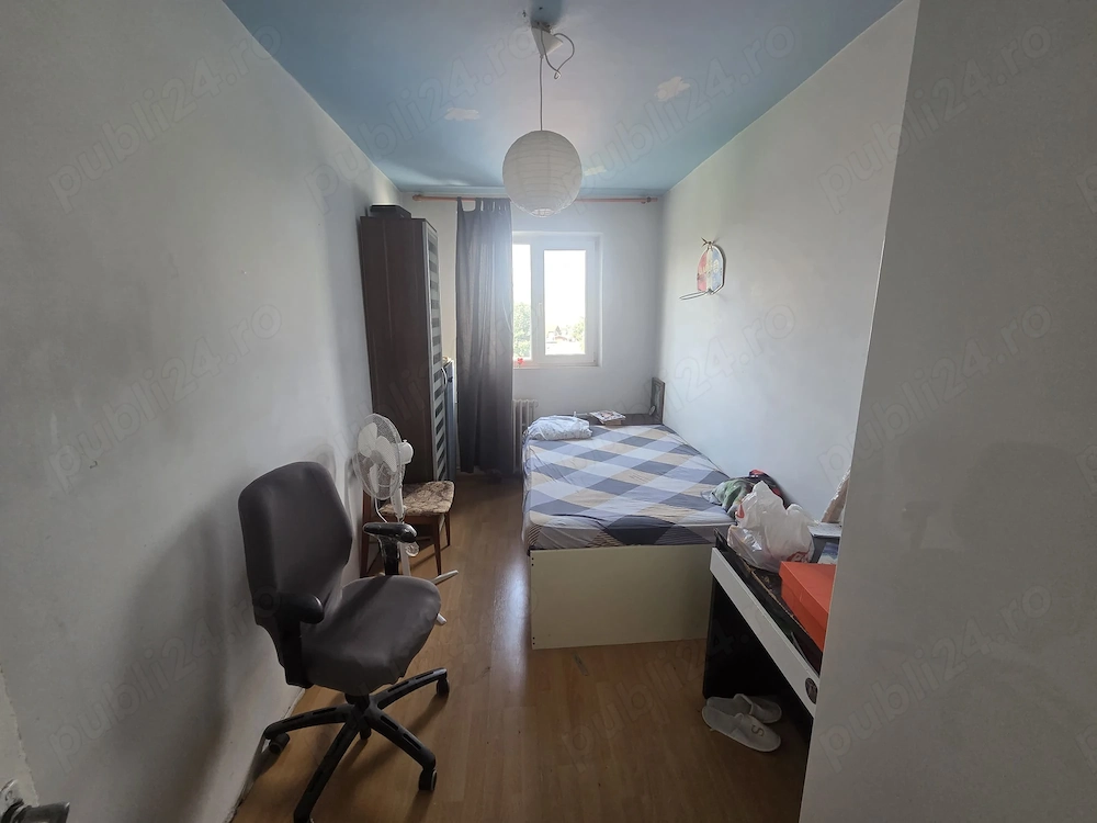 Apqrtament 3 camere de vanzare