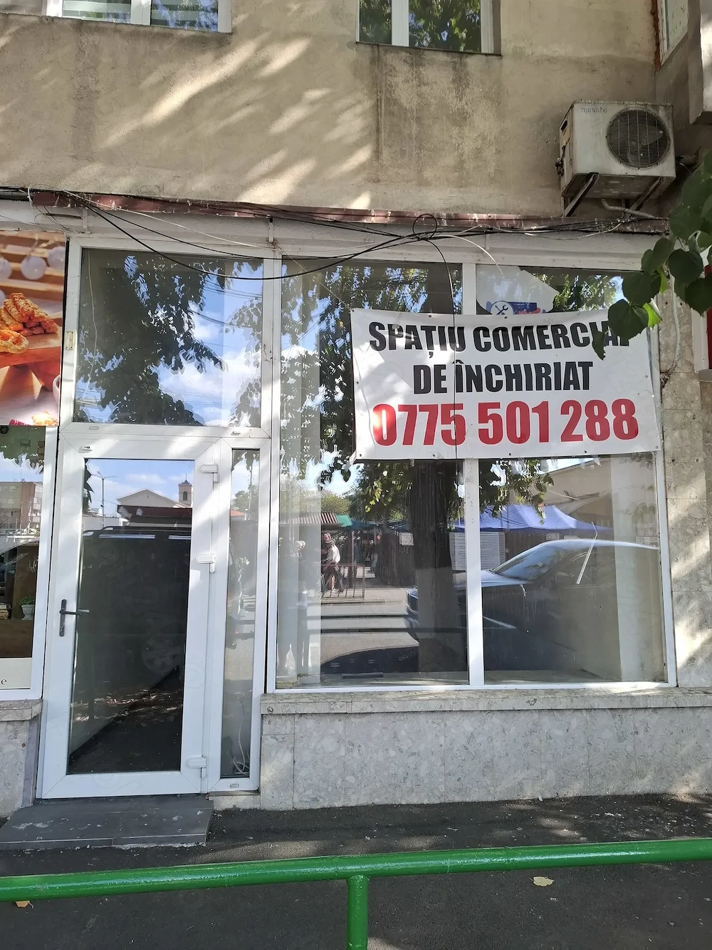 Inchiriez spatiu comercial, piata Mihai Viteazul, Arad
