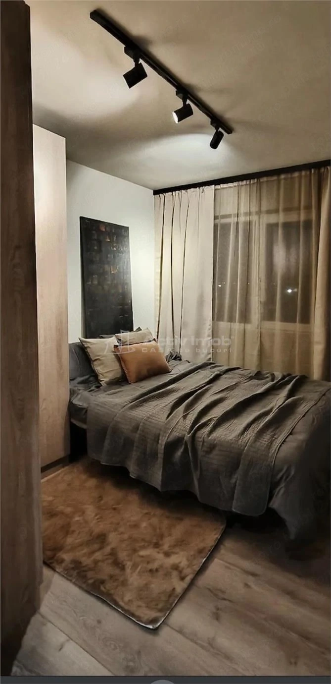 3 cam - zona Romanilor