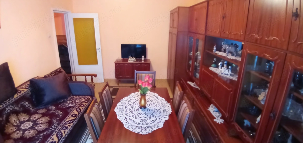 Inchiriez apartament 2 camere zona Vasile Aaron