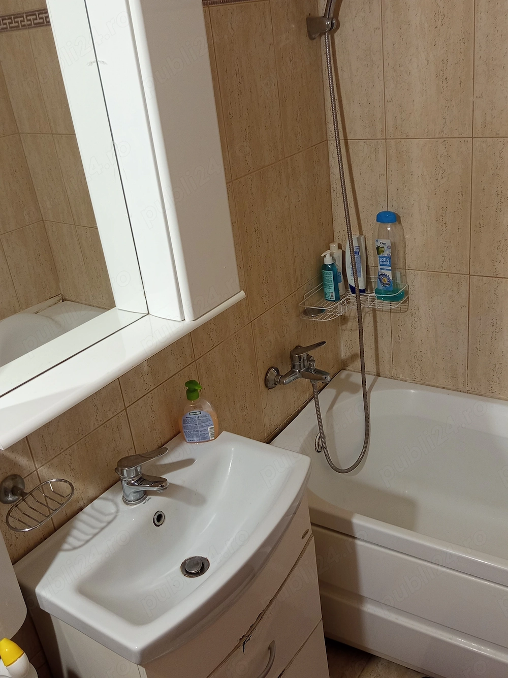 OFER CAZARE apartament 2 camere