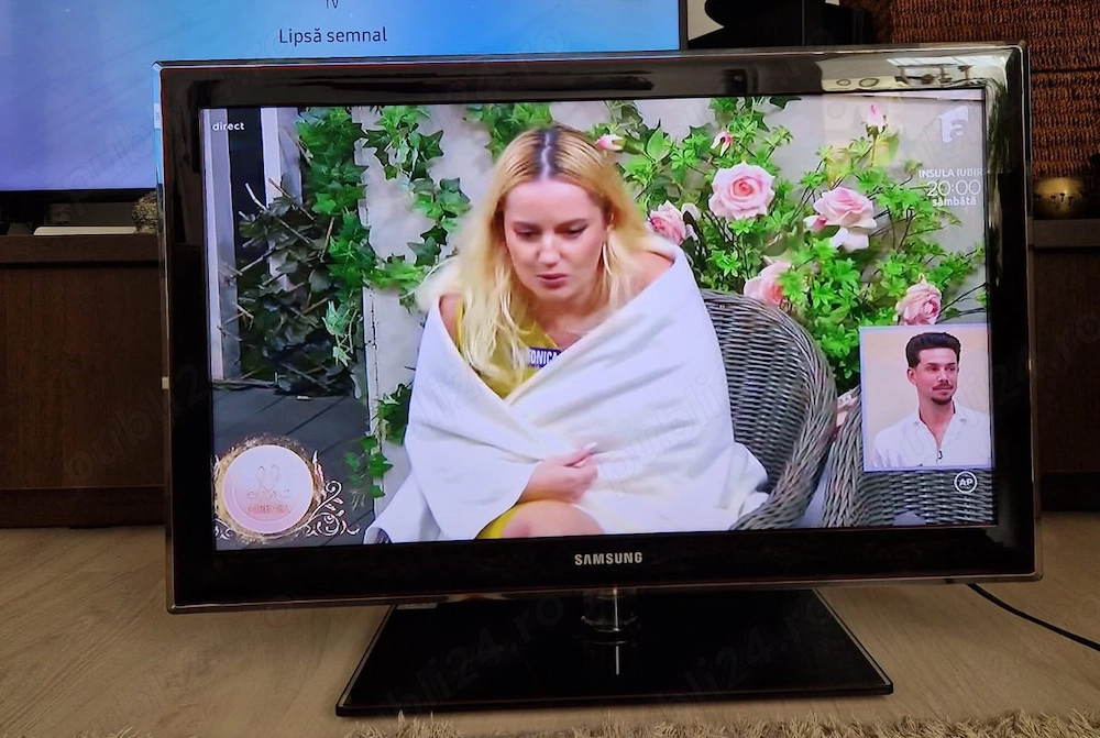 Televizor Samsung LED 32  Full HD   UE32C5000QW   4 HDMI   telecomandă + suport original