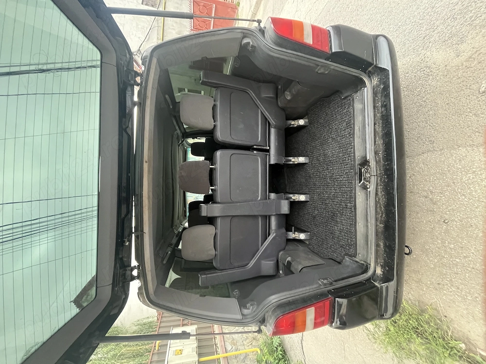 Vând Mercedes-Vito 110CDI 2003. (7+1 persoane)
