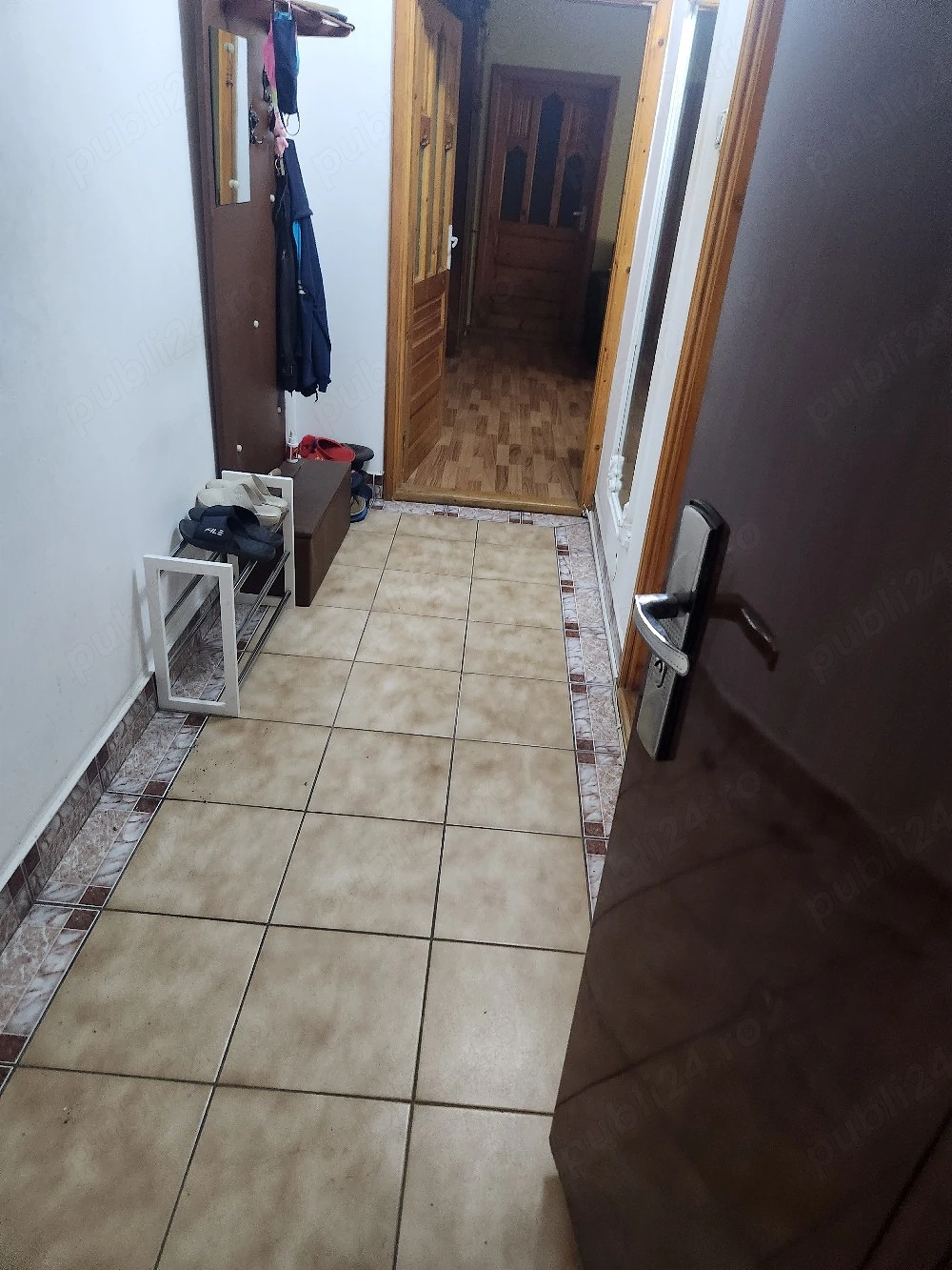 vand apartament 