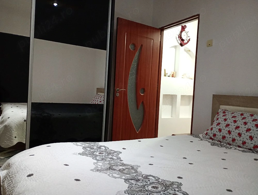 Închiriez apartament 2 camere decomandat zona Alexandru cel bun 