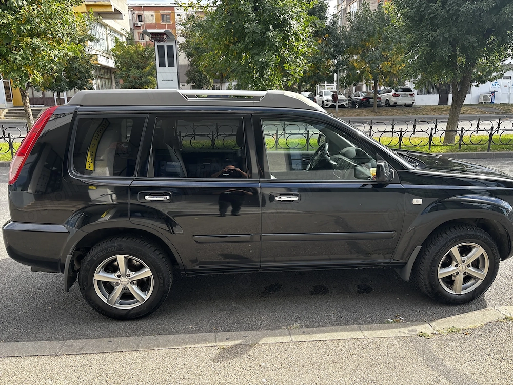 Nissan X-Trail 2500 benzină +Gpl