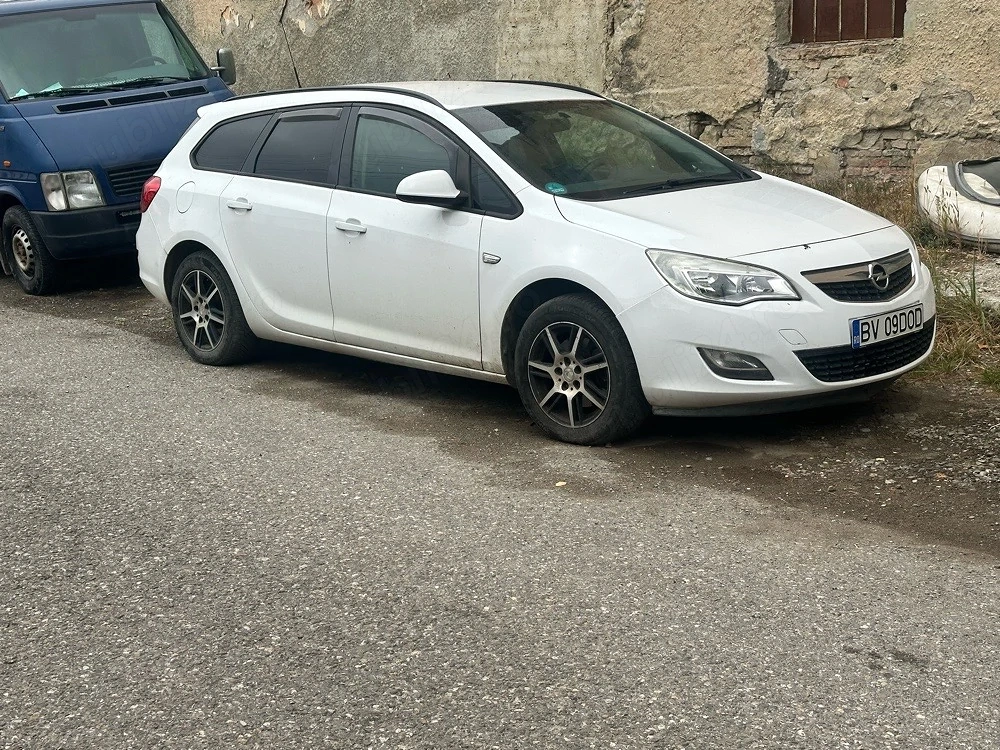 Vand Opel Asta Sports Tourer