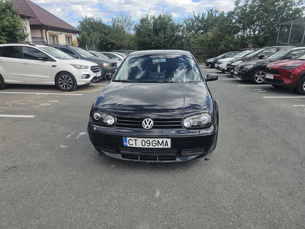 De vânzare Golf IV 1800  negociabil