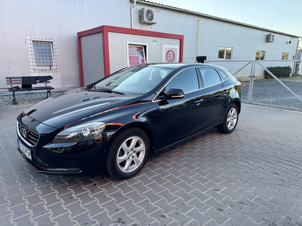Volvo V40 D2 1.6 Diesel 115 CP | An 2013 | 238.000 km | 2 Seturi Jante Volvo