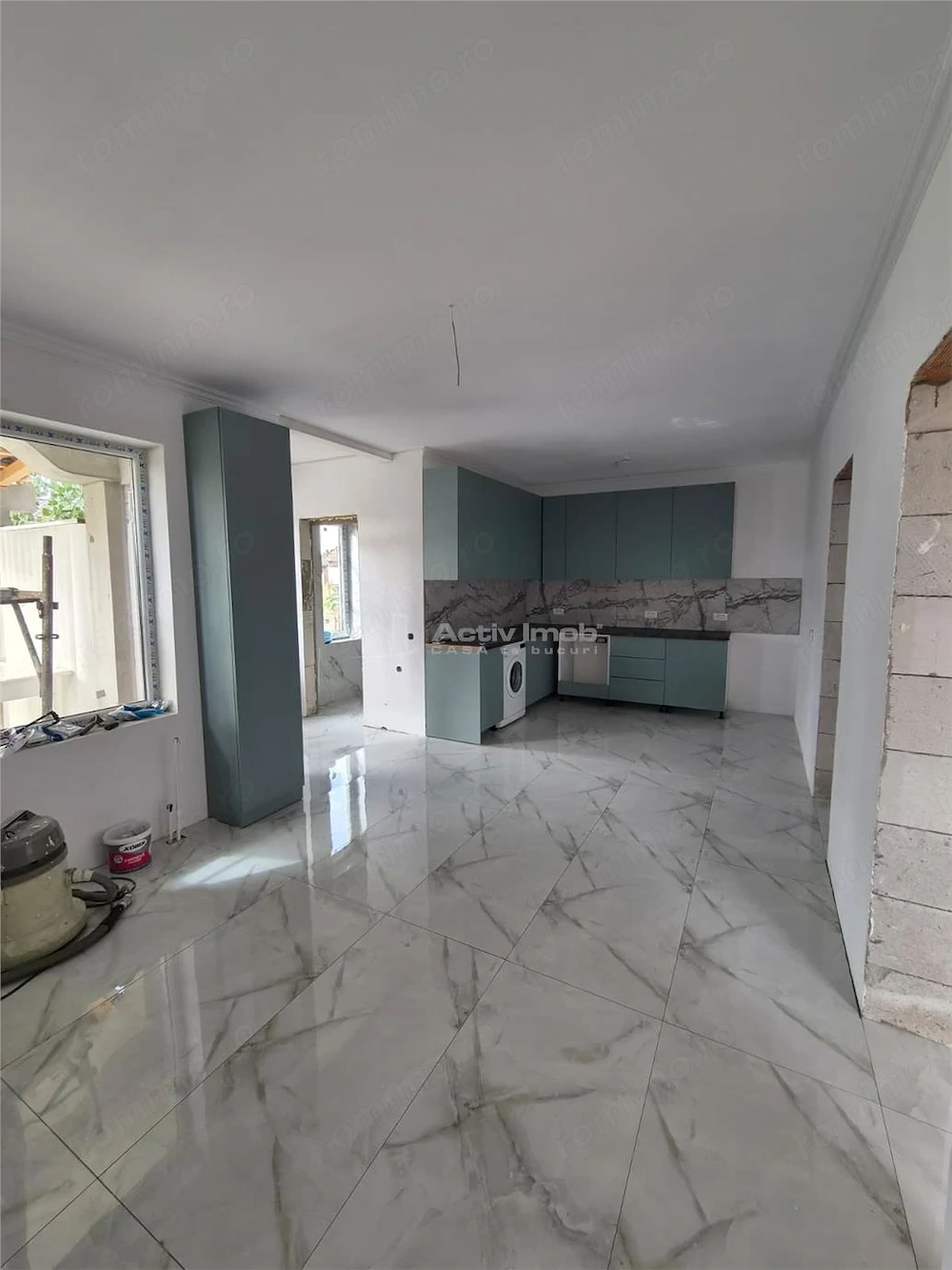 CAS #258; 3 CAMERE - 70 mp utili + 350 mp teren + 10 mp teras #259; - 69900 € - COMISION 0%