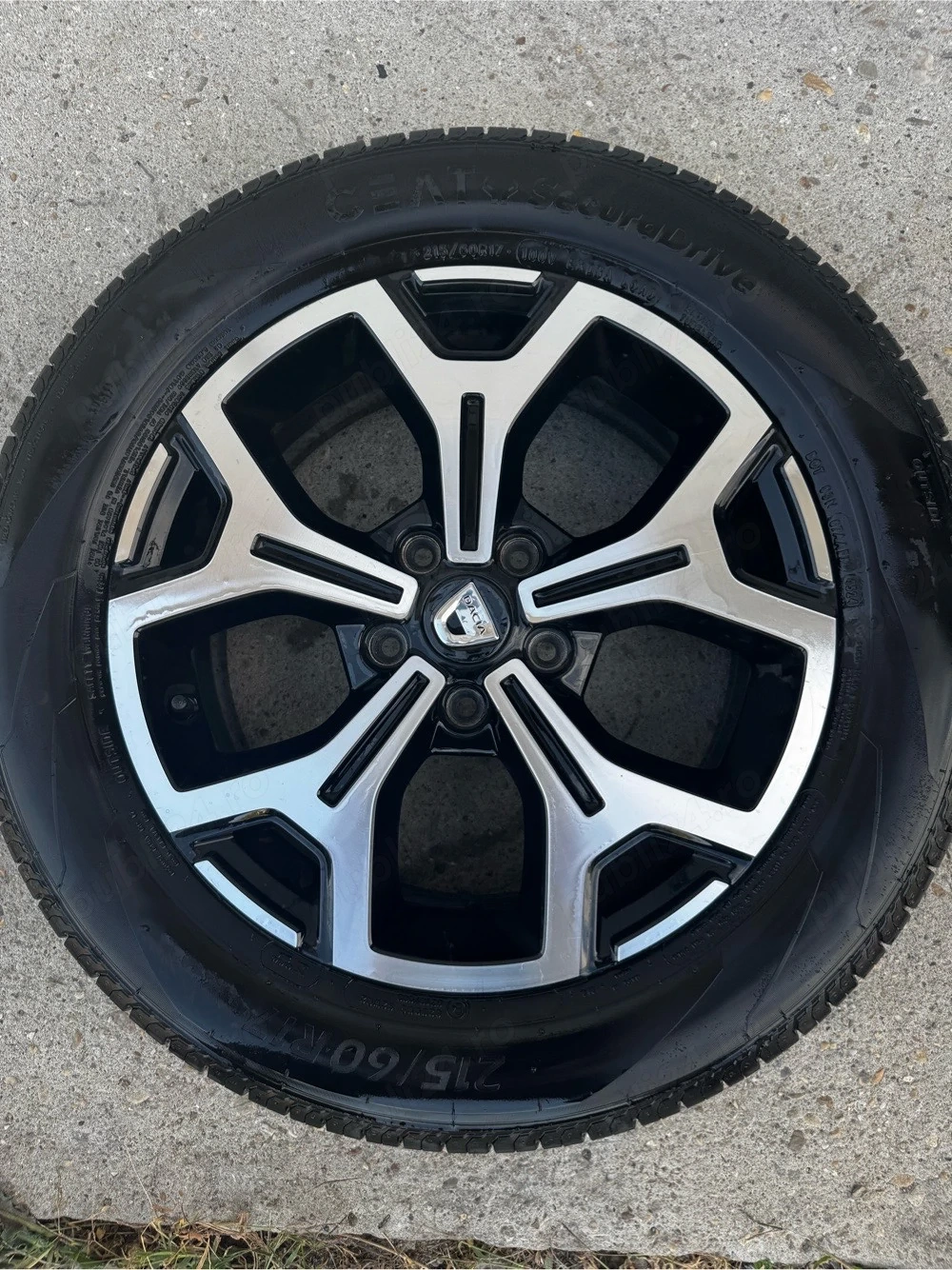 Set Roti dacia duster ,Nissan Qashqai ,Renault Kadjar 215/60/R17 cu anvelope de Vara 