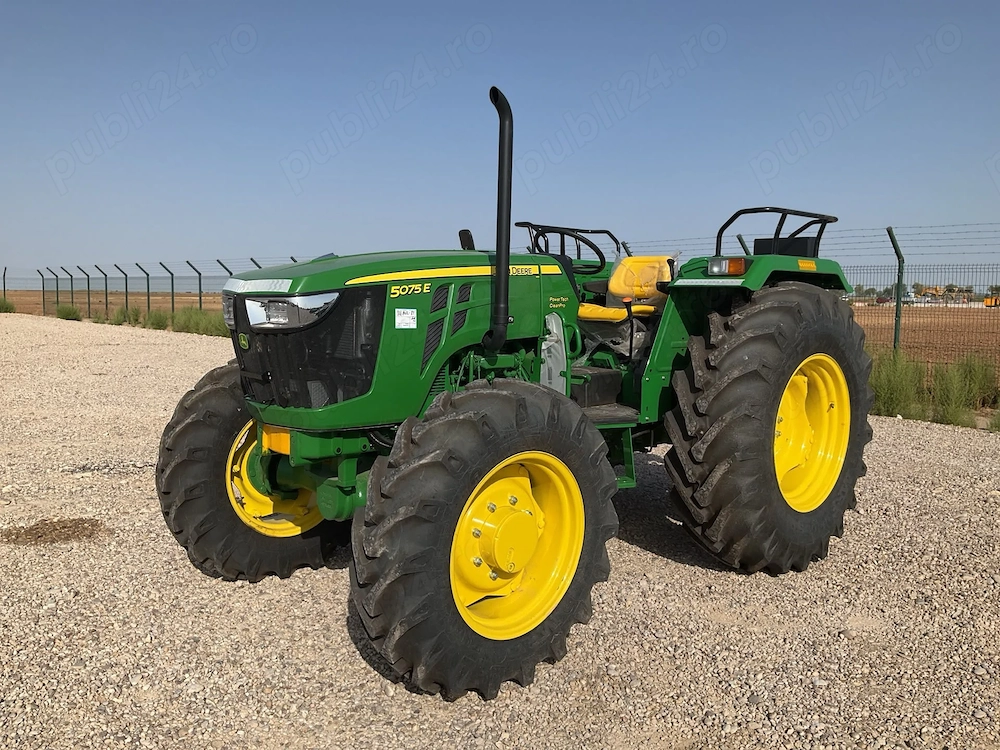 Tractor John Deere 5075 E NOU