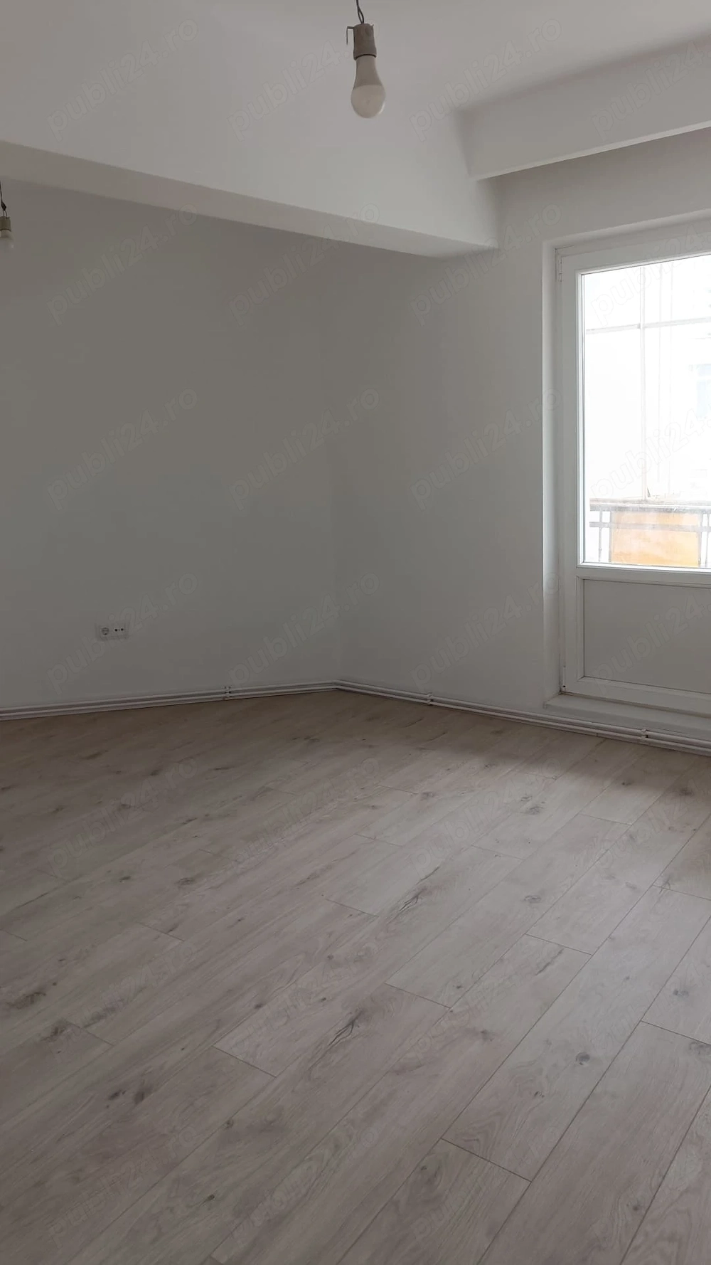 Apartament 2 camere   Zona Cina   Etaj 4  