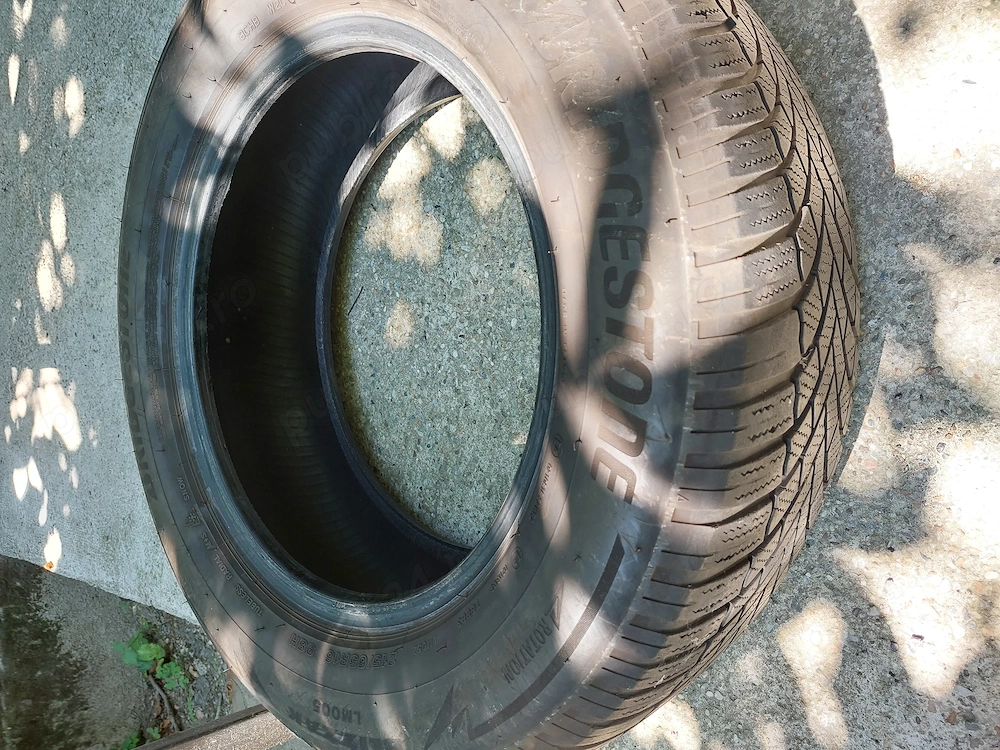 Anvelopa iarnă Bridgestone, 215/65/R16.