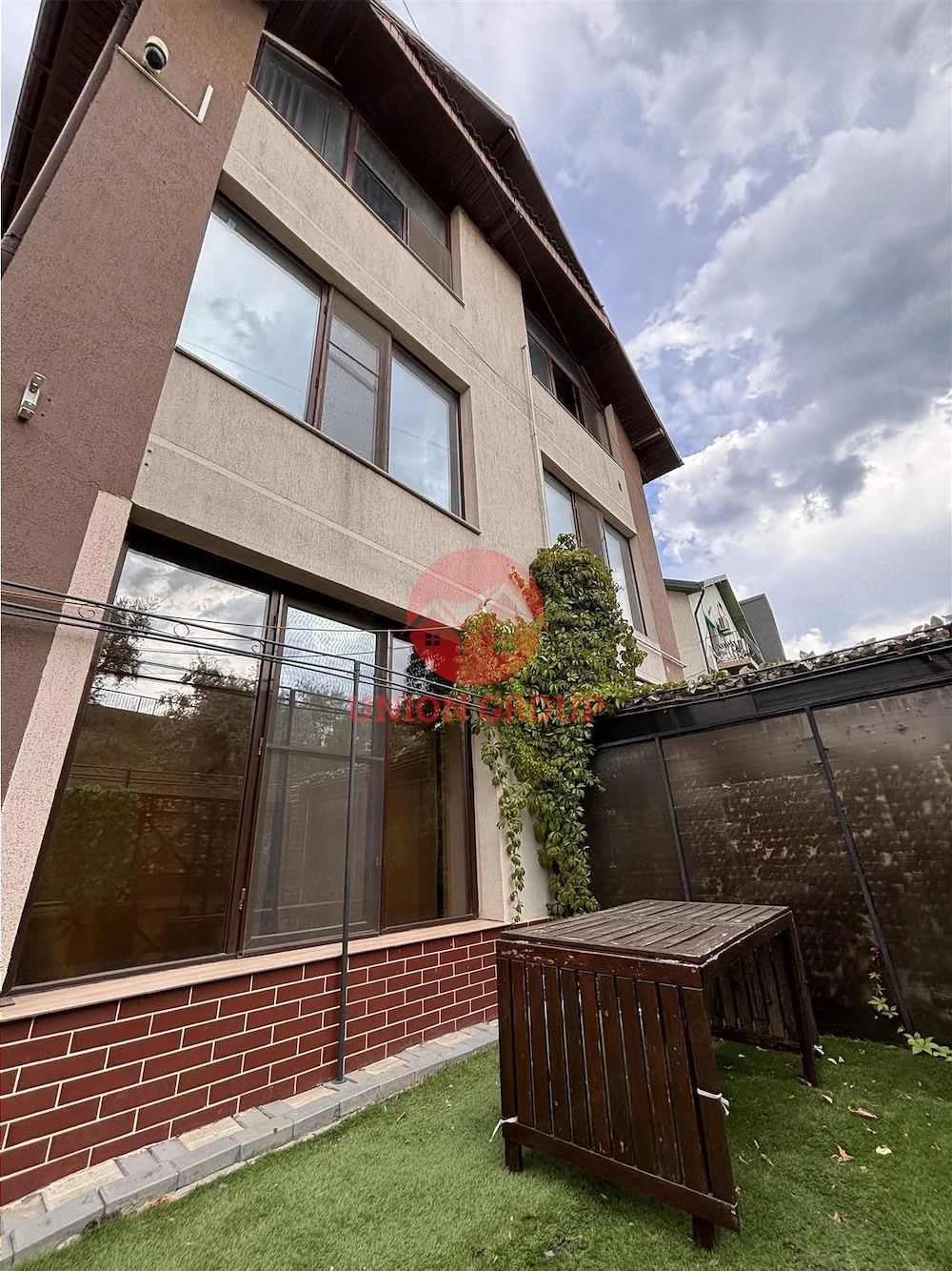 Vila Impecabila Mamaia-Sat, 6 Camere cu Baie Proprie + Apartament