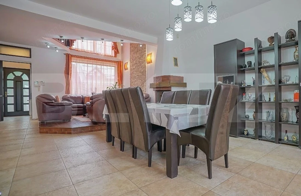 Casa de 500 mp utili, mobilata modern, 440 mp teren in Brasov !
