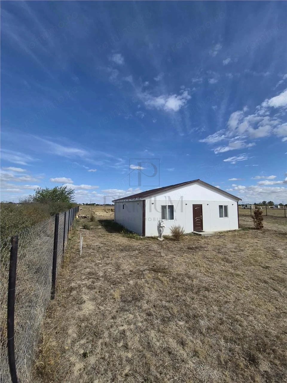 PRIMUM IMOBILIARE | TEREN EXTRAVILAN 6.700 MP  #206;N URSENI | CABAN #258; 90 MP | 2 PU #538;URI FOR