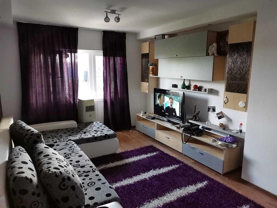 Apartament 3 camere decomandat