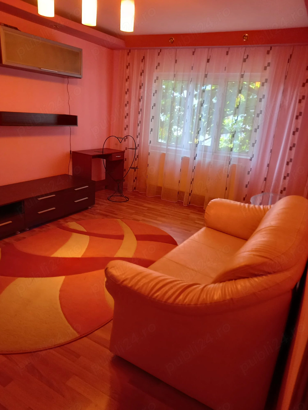 Apartament 2 camere,cu CT mobilat si utilat in Craiovita Noua aproape de BIG NOU,AC,internet ,cablu 